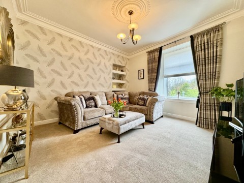 View Full Details for 4 (1/1) Grahamfield Place, Beith