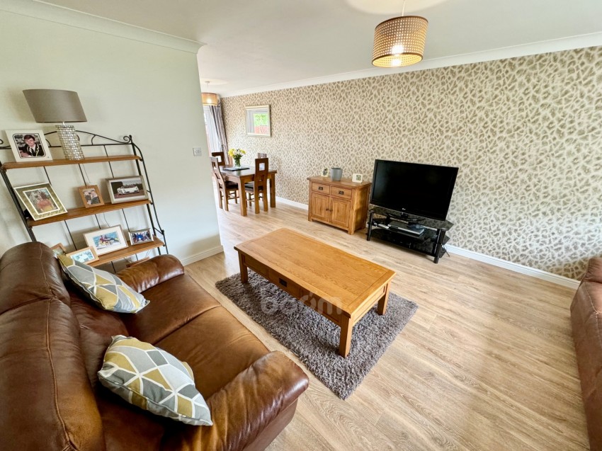 Images for 44 Blairafton Wynd, Kilwinning