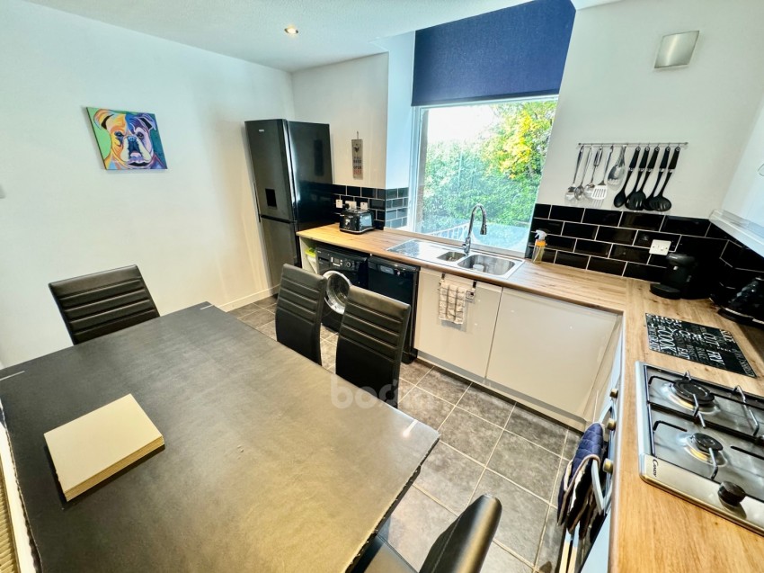 Images for 18 Loanhead Lane, Linwood