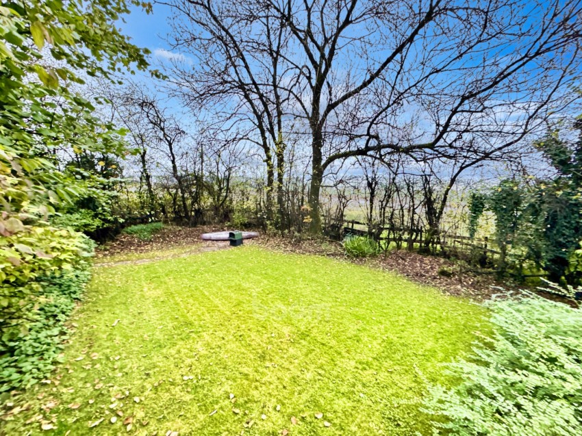 Images for Bellevue Cottage, Off Lochfaulds Road, Beith