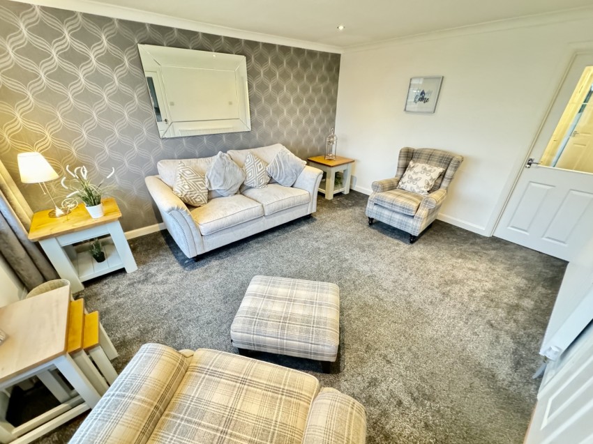 Images for 1 De Morville Place, Beith