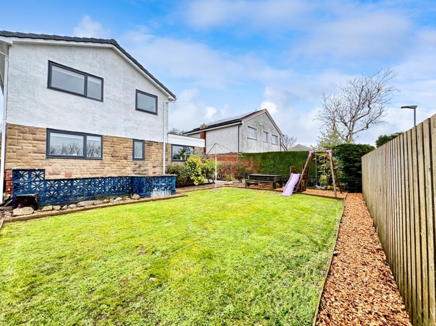 Images for 13 De Morville Place, Beith