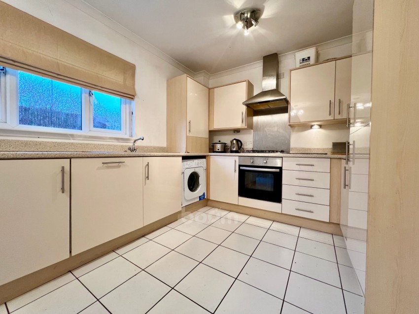 Images for 8C Ness Avenue, Johnstone