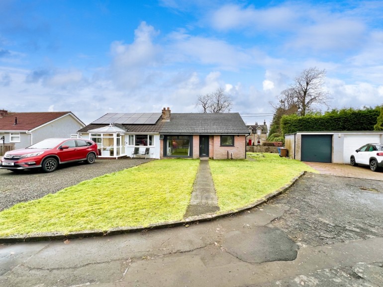 2 Balfour Avenue, Beith