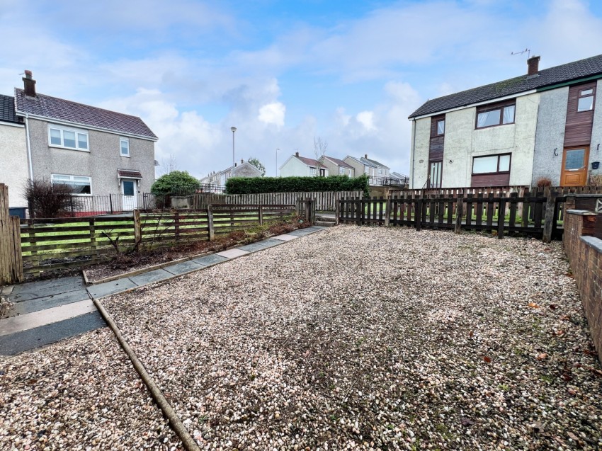 Images for 8 Sycamore Court, Beith