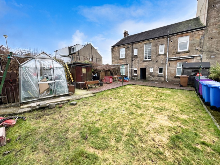 Images for 8 Janefield Place, Beith